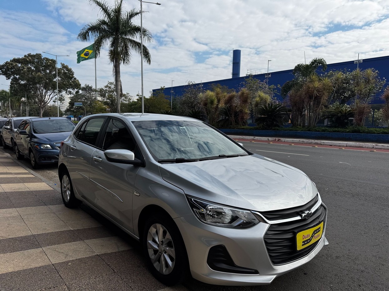 CHEVROLET ONIX 1.0 TURBO LT